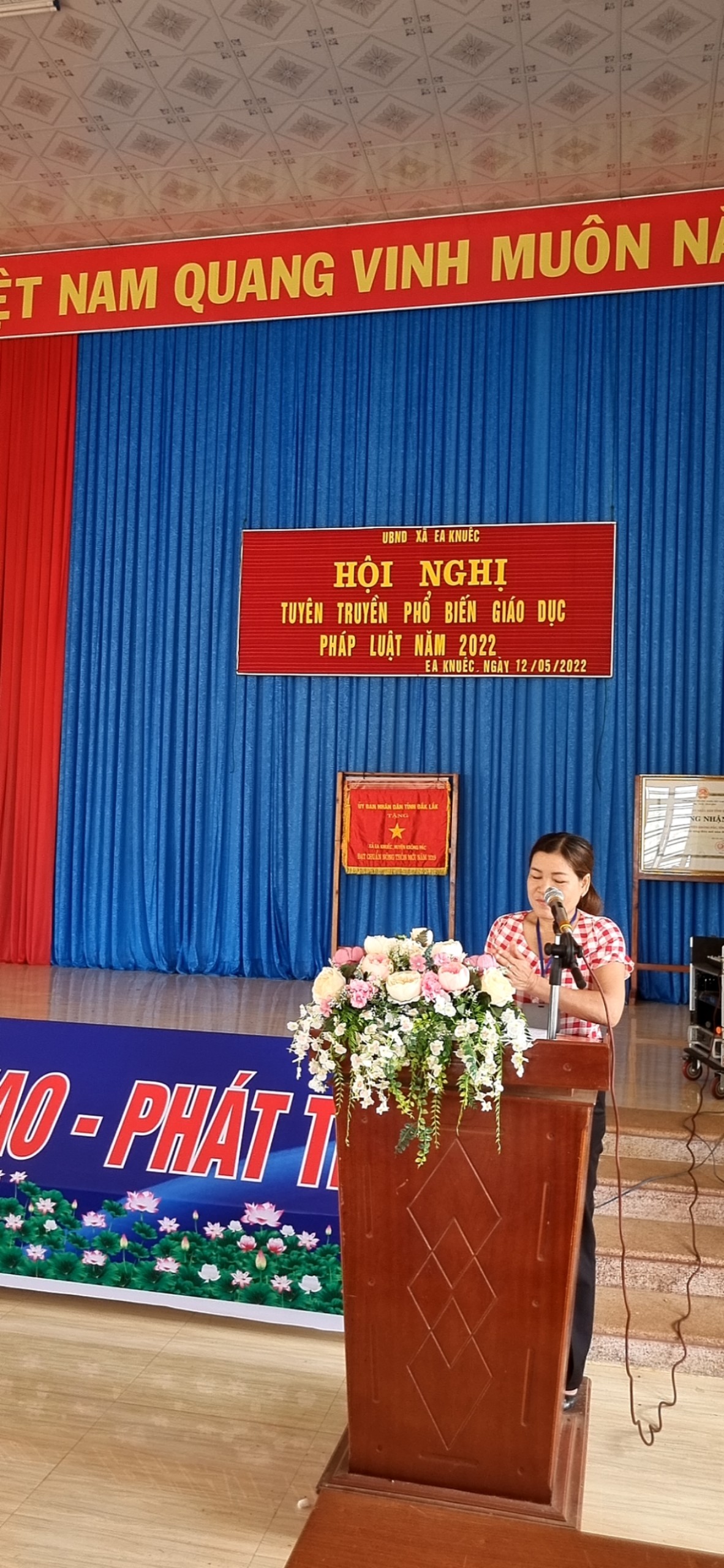 UBND XÃ EA KNUẾC TỔ CHỨC HỘI NGHỊ TUYÊN TRUYỀN PHỔ BIẾN PHÁP LUẬT